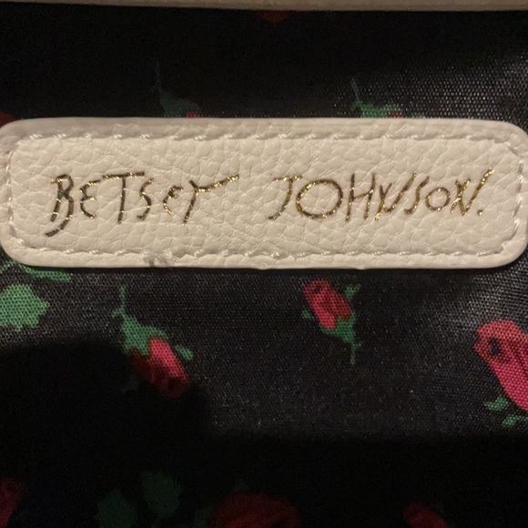 White milkshake Betsey Johnson backpack - Picture 7 of 12